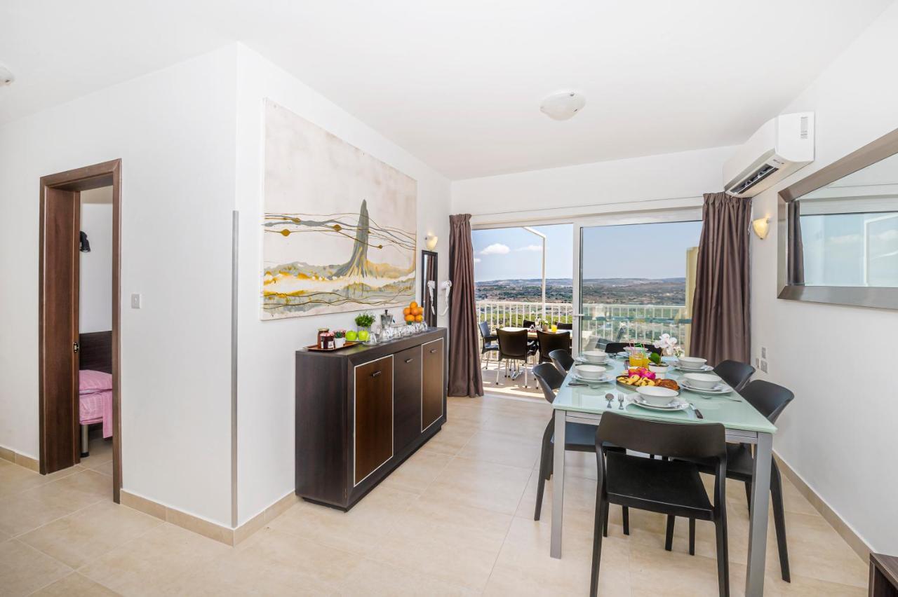 Summer Breeze Penthouse With Private Hot Tub & Terrace With Panoramic Views, By Getawaysmalta Mellieha Exterior photo